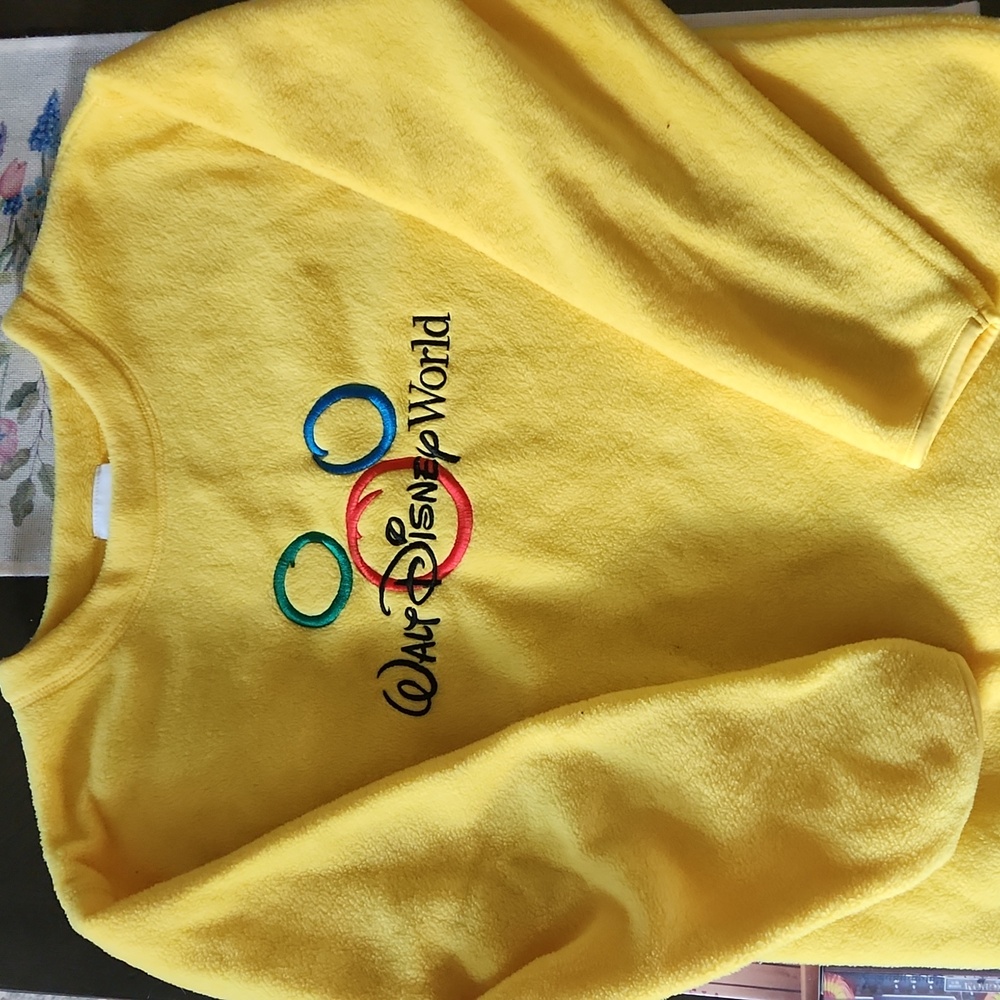 Disney pullover